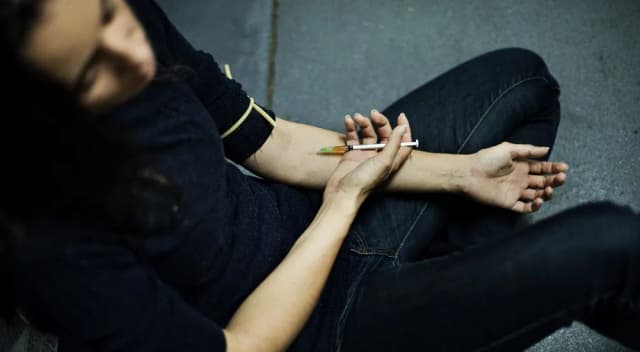 Amfetamina a ciąża: Jakie są ryzyka dla matki i dziecka? Amfetamina a ciąża: Jakie są ryzyka dla matki i dziecka?