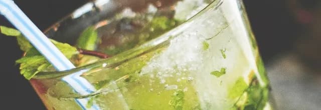 Czy istnieje alkohol bez kalorii? Prawda o niskokalorycznych napojach Czy istnieje alkohol bez kalorii? Prawda o niskokalorycznych napojach